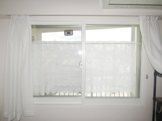 名古屋市瑞穂区　内窓プラスト　KR型　ホワイト ＆ 合わせ真空ガラス　スペーシア静